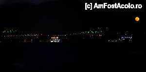 [P22] BOSFOR BRIDGE, vazut din zona Galata » foto by fotonicu
 - 
<span class="allrVoted glyphicon glyphicon-heart hidden" id="av394942"></span>
<a class="m-l-10 hidden" id="sv394942" onclick="voting_Foto_DelVot(,394942,2468)" role="button">șterge vot <span class="glyphicon glyphicon-remove"></span></a>
<a id="v9394942" class=" c-red"  onclick="voting_Foto_SetVot(394942)" role="button"><span class="glyphicon glyphicon-heart-empty"></span> <b>LIKE</b> = Votează poza</a> <img class="hidden"  id="f394942W9" src="/imagini/loader.gif" border="0" /><span class="AjErrMes hidden" id="e394942ErM"></span>
