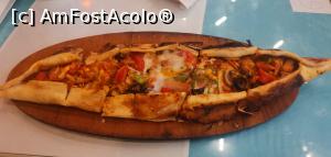 [P36] Pide special la o terasă pe strada hotelului nostru. » foto by Aurici
 - 
<span class="allrVoted glyphicon glyphicon-heart hidden" id="av1253592"></span>
<a class="m-l-10 hidden" id="sv1253592" onclick="voting_Foto_DelVot(,1253592,2468)" role="button">șterge vot <span class="glyphicon glyphicon-remove"></span></a>
<a id="v91253592" class=" c-red"  onclick="voting_Foto_SetVot(1253592)" role="button"><span class="glyphicon glyphicon-heart-empty"></span> <b>LIKE</b> = Votează poza</a> <img class="hidden"  id="f1253592W9" src="/imagini/loader.gif" border="0" /><span class="AjErrMes hidden" id="e1253592ErM"></span>