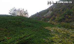 [P01] Regii nostri din Kotel, Bulgaria la care ne oprim întotdeauna. Tot nu știm cine sunt chiar dacă este o inscripție pe o piatră la baza dealului. » foto by Aurici
 - 
<span class="allrVoted glyphicon glyphicon-heart hidden" id="av692119"></span>
<a class="m-l-10 hidden" id="sv692119" onclick="voting_Foto_DelVot(,692119,2468)" role="button">șterge vot <span class="glyphicon glyphicon-remove"></span></a>
<a id="v9692119" class=" c-red"  onclick="voting_Foto_SetVot(692119)" role="button"><span class="glyphicon glyphicon-heart-empty"></span> <b>LIKE</b> = Votează poza</a> <img class="hidden"  id="f692119W9" src="/imagini/loader.gif" border="0" /><span class="AjErrMes hidden" id="e692119ErM"></span>