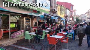 [P71] Si fara sa mancam cel mai bun peste, aici, in mijlocul bulevardului Saraklar din Edirne.  » foto by Aurici
 - 
<span class="allrVoted glyphicon glyphicon-heart hidden" id="av920103"></span>
<a class="m-l-10 hidden" id="sv920103" onclick="voting_Foto_DelVot(,920103,2468)" role="button">șterge vot <span class="glyphicon glyphicon-remove"></span></a>
<a id="v9920103" class=" c-red"  onclick="voting_Foto_SetVot(920103)" role="button"><span class="glyphicon glyphicon-heart-empty"></span> <b>LIKE</b> = Votează poza</a> <img class="hidden"  id="f920103W9" src="/imagini/loader.gif" border="0" /><span class="AjErrMes hidden" id="e920103ErM"></span>