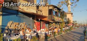 [P60] Zona cu restaurante bune pentru pește, în stânga după ce traversezi Podul Galata (după piața de pește).  » foto by Aurici
 - 
<span class="allrVoted glyphicon glyphicon-heart hidden" id="av1140324"></span>
<a class="m-l-10 hidden" id="sv1140324" onclick="voting_Foto_DelVot(,1140324,2468)" role="button">șterge vot <span class="glyphicon glyphicon-remove"></span></a>
<a id="v91140324" class=" c-red"  onclick="voting_Foto_SetVot(1140324)" role="button"><span class="glyphicon glyphicon-heart-empty"></span> <b>LIKE</b> = Votează poza</a> <img class="hidden"  id="f1140324W9" src="/imagini/loader.gif" border="0" /><span class="AjErrMes hidden" id="e1140324ErM"></span>