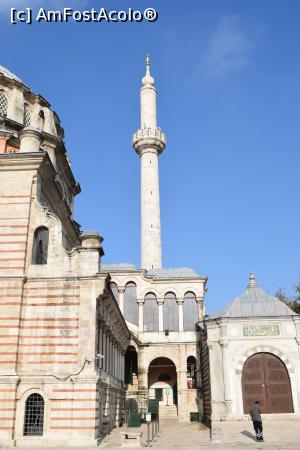 [P03] Unul ditre minaretele moscheei.  » foto by Ioan Raita
 - 
<span class="allrVoted glyphicon glyphicon-heart hidden" id="av935492"></span>
<a class="m-l-10 hidden" id="sv935492" onclick="voting_Foto_DelVot(,935492,2468)" role="button">șterge vot <span class="glyphicon glyphicon-remove"></span></a>
<a id="v9935492" class=" c-red"  onclick="voting_Foto_SetVot(935492)" role="button"><span class="glyphicon glyphicon-heart-empty"></span> <b>LIKE</b> = Votează poza</a> <img class="hidden"  id="f935492W9" src="/imagini/loader.gif" border="0" /><span class="AjErrMes hidden" id="e935492ErM"></span>