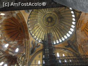 [P15] Hagia Sophia » foto by titus29
 - 
<span class="allrVoted glyphicon glyphicon-heart hidden" id="av1048056"></span>
<a class="m-l-10 hidden" id="sv1048056" onclick="voting_Foto_DelVot(,1048056,2468)" role="button">șterge vot <span class="glyphicon glyphicon-remove"></span></a>
<a id="v91048056" class=" c-red"  onclick="voting_Foto_SetVot(1048056)" role="button"><span class="glyphicon glyphicon-heart-empty"></span> <b>LIKE</b> = Votează poza</a> <img class="hidden"  id="f1048056W9" src="/imagini/loader.gif" border="0" /><span class="AjErrMes hidden" id="e1048056ErM"></span>
