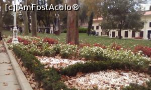 [P47] Parcul Gulhane » foto by titus29
 - 
<span class="allrVoted glyphicon glyphicon-heart hidden" id="av1048183"></span>
<a class="m-l-10 hidden" id="sv1048183" onclick="voting_Foto_DelVot(,1048183,2468)" role="button">șterge vot <span class="glyphicon glyphicon-remove"></span></a>
<a id="v91048183" class=" c-red"  onclick="voting_Foto_SetVot(1048183)" role="button"><span class="glyphicon glyphicon-heart-empty"></span> <b>LIKE</b> = Votează poza</a> <img class="hidden"  id="f1048183W9" src="/imagini/loader.gif" border="0" /><span class="AjErrMes hidden" id="e1048183ErM"></span>