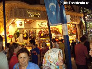 [P16] Bazarul Egiptean, cu aglomeraţia lui de nedescris » foto by Carmen Ion
 - 
<span class="allrVoted glyphicon glyphicon-heart hidden" id="av565535"></span>
<a class="m-l-10 hidden" id="sv565535" onclick="voting_Foto_DelVot(,565535,2468)" role="button">șterge vot <span class="glyphicon glyphicon-remove"></span></a>
<a id="v9565535" class=" c-red"  onclick="voting_Foto_SetVot(565535)" role="button"><span class="glyphicon glyphicon-heart-empty"></span> <b>LIKE</b> = Votează poza</a> <img class="hidden"  id="f565535W9" src="/imagini/loader.gif" border="0" /><span class="AjErrMes hidden" id="e565535ErM"></span>