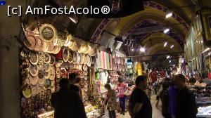 [P10] Marele Bazar. Străduța cu tarabe si magazine care vând obiecte de artizanat si pânzeturi.  » foto by ovidiuyepi
 - 
<span class="allrVoted glyphicon glyphicon-heart hidden" id="av749425"></span>
<a class="m-l-10 hidden" id="sv749425" onclick="voting_Foto_DelVot(,749425,2468)" role="button">șterge vot <span class="glyphicon glyphicon-remove"></span></a>
<a id="v9749425" class=" c-red"  onclick="voting_Foto_SetVot(749425)" role="button"><span class="glyphicon glyphicon-heart-empty"></span> <b>LIKE</b> = Votează poza</a> <img class="hidden"  id="f749425W9" src="/imagini/loader.gif" border="0" /><span class="AjErrMes hidden" id="e749425ErM"></span>