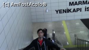 [P35] Subsemnatul pe scara rulanta la ieșirea din metrou la Yenikapi.  » foto by ovidiuyepi
 - 
<span class="allrVoted glyphicon glyphicon-heart hidden" id="av749453"></span>
<a class="m-l-10 hidden" id="sv749453" onclick="voting_Foto_DelVot(,749453,2468)" role="button">șterge vot <span class="glyphicon glyphicon-remove"></span></a>
<a id="v9749453" class=" c-red"  onclick="voting_Foto_SetVot(749453)" role="button"><span class="glyphicon glyphicon-heart-empty"></span> <b>LIKE</b> = Votează poza</a> <img class="hidden"  id="f749453W9" src="/imagini/loader.gif" border="0" /><span class="AjErrMes hidden" id="e749453ErM"></span>