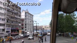 [P14] BigBus Tours. În apropiere de Sirkeci.  » foto by ovidiuyepi
 - 
<span class="allrVoted glyphicon glyphicon-heart hidden" id="av765264"></span>
<a class="m-l-10 hidden" id="sv765264" onclick="voting_Foto_DelVot(,765264,2468)" role="button">șterge vot <span class="glyphicon glyphicon-remove"></span></a>
<a id="v9765264" class=" c-red"  onclick="voting_Foto_SetVot(765264)" role="button"><span class="glyphicon glyphicon-heart-empty"></span> <b>LIKE</b> = Votează poza</a> <img class="hidden"  id="f765264W9" src="/imagini/loader.gif" border="0" /><span class="AjErrMes hidden" id="e765264ErM"></span>