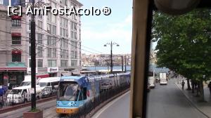 [P15] BigBus Tours. Un tramvai T1 întâmpina autobuzul lângă Sirkeci.  » foto by ovidiuyepi
 - 
<span class="allrVoted glyphicon glyphicon-heart hidden" id="av765265"></span>
<a class="m-l-10 hidden" id="sv765265" onclick="voting_Foto_DelVot(,765265,2468)" role="button">șterge vot <span class="glyphicon glyphicon-remove"></span></a>
<a id="v9765265" class=" c-red"  onclick="voting_Foto_SetVot(765265)" role="button"><span class="glyphicon glyphicon-heart-empty"></span> <b>LIKE</b> = Votează poza</a> <img class="hidden"  id="f765265W9" src="/imagini/loader.gif" border="0" /><span class="AjErrMes hidden" id="e765265ErM"></span>