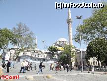 [P12] Moscheea lui Beyazit al II-lea, din Piaţa Beyazit.  » foto by Costi
 - 
<span class="allrVoted glyphicon glyphicon-heart hidden" id="av420127"></span>
<a class="m-l-10 hidden" id="sv420127" onclick="voting_Foto_DelVot(,420127,2468)" role="button">șterge vot <span class="glyphicon glyphicon-remove"></span></a>
<a id="v9420127" class=" c-red"  onclick="voting_Foto_SetVot(420127)" role="button"><span class="glyphicon glyphicon-heart-empty"></span> <b>LIKE</b> = Votează poza</a> <img class="hidden"  id="f420127W9" src="/imagini/loader.gif" border="0" /><span class="AjErrMes hidden" id="e420127ErM"></span>