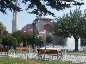 [P01] Hagia Sofia - construita de romani si transformata in moschee dupa caderea Constantinopolului. Acum este doar muzeu » foto by CosminZichil
 - 
<span class="allrVoted glyphicon glyphicon-heart hidden" id="av619743"></span>
<a class="m-l-10 hidden" id="sv619743" onclick="voting_Foto_DelVot(,619743,2468)" role="button">șterge vot <span class="glyphicon glyphicon-remove"></span></a>
<a id="v9619743" class=" c-red"  onclick="voting_Foto_SetVot(619743)" role="button"><span class="glyphicon glyphicon-heart-empty"></span> <b>LIKE</b> = Votează poza</a> <img class="hidden"  id="f619743W9" src="/imagini/loader.gif" border="0" /><span class="AjErrMes hidden" id="e619743ErM"></span>