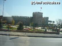 [P11] Istanbul - peste tot, flori si numai flori » foto by Maria Smeu
 - 
<span class="allrVoted glyphicon glyphicon-heart hidden" id="av65340"></span>
<a class="m-l-10 hidden" id="sv65340" onclick="voting_Foto_DelVot(,65340,2468)" role="button">șterge vot <span class="glyphicon glyphicon-remove"></span></a>
<a id="v965340" class=" c-red"  onclick="voting_Foto_SetVot(65340)" role="button"><span class="glyphicon glyphicon-heart-empty"></span> <b>LIKE</b> = Votează poza</a> <img class="hidden"  id="f65340W9" src="/imagini/loader.gif" border="0" /><span class="AjErrMes hidden" id="e65340ErM"></span>