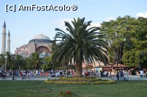 [P02] Hagia Sofia si parcul din fata ei unde se relaxeaza turistii » foto by alina1104
 - 
<span class="allrVoted glyphicon glyphicon-heart hidden" id="av717001"></span>
<a class="m-l-10 hidden" id="sv717001" onclick="voting_Foto_DelVot(,717001,2468)" role="button">șterge vot <span class="glyphicon glyphicon-remove"></span></a>
<a id="v9717001" class=" c-red"  onclick="voting_Foto_SetVot(717001)" role="button"><span class="glyphicon glyphicon-heart-empty"></span> <b>LIKE</b> = Votează poza</a> <img class="hidden"  id="f717001W9" src="/imagini/loader.gif" border="0" /><span class="AjErrMes hidden" id="e717001ErM"></span>