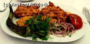 [P07] Restaurant Hatay. Meniu din carne de pui.  » foto by alina1104
 - 
<span class="allrVoted glyphicon glyphicon-heart hidden" id="av717007"></span>
<a class="m-l-10 hidden" id="sv717007" onclick="voting_Foto_DelVot(,717007,2468)" role="button">șterge vot <span class="glyphicon glyphicon-remove"></span></a>
<a id="v9717007" class=" c-red"  onclick="voting_Foto_SetVot(717007)" role="button"><span class="glyphicon glyphicon-heart-empty"></span> <b>LIKE</b> = Votează poza</a> <img class="hidden"  id="f717007W9" src="/imagini/loader.gif" border="0" /><span class="AjErrMes hidden" id="e717007ErM"></span>