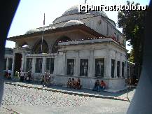 [P22] Cladire istorica din Istanbul. » foto by costin1968
 - 
<span class="allrVoted glyphicon glyphicon-heart hidden" id="av77128"></span>
<a class="m-l-10 hidden" id="sv77128" onclick="voting_Foto_DelVot(,77128,2468)" role="button">șterge vot <span class="glyphicon glyphicon-remove"></span></a>
<a id="v977128" class=" c-red"  onclick="voting_Foto_SetVot(77128)" role="button"><span class="glyphicon glyphicon-heart-empty"></span> <b>LIKE</b> = Votează poza</a> <img class="hidden"  id="f77128W9" src="/imagini/loader.gif" border="0" /><span class="AjErrMes hidden" id="e77128ErM"></span>