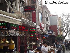 [P12] Ofertă de mâncare pe strada Gedikpaşa » foto by irinad
 - 
<span class="allrVoted glyphicon glyphicon-heart hidden" id="av690639"></span>
<a class="m-l-10 hidden" id="sv690639" onclick="voting_Foto_DelVot(,690639,2468)" role="button">șterge vot <span class="glyphicon glyphicon-remove"></span></a>
<a id="v9690639" class=" c-red"  onclick="voting_Foto_SetVot(690639)" role="button"><span class="glyphicon glyphicon-heart-empty"></span> <b>LIKE</b> = Votează poza</a> <img class="hidden"  id="f690639W9" src="/imagini/loader.gif" border="0" /><span class="AjErrMes hidden" id="e690639ErM"></span>