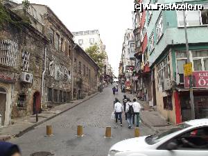 [P02] Strada Gedikpaşa văzută dinspre capătul ce duce la Marea Marmara » foto by irinad
 - 
<span class="allrVoted glyphicon glyphicon-heart hidden" id="av690629"></span>
<a class="m-l-10 hidden" id="sv690629" onclick="voting_Foto_DelVot(,690629,2468)" role="button">șterge vot <span class="glyphicon glyphicon-remove"></span></a>
<a id="v9690629" class=" c-red"  onclick="voting_Foto_SetVot(690629)" role="button"><span class="glyphicon glyphicon-heart-empty"></span> <b>LIKE</b> = Votează poza</a> <img class="hidden"  id="f690629W9" src="/imagini/loader.gif" border="0" /><span class="AjErrMes hidden" id="e690629ErM"></span>