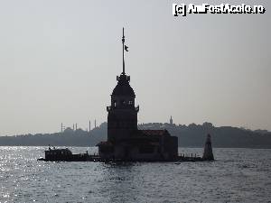 [P09] Kız Kulesi sau Turnul Fecioarei, o imagine emblematică pentru Istanbul » foto by irinad
 - 
<span class="allrVoted glyphicon glyphicon-heart hidden" id="av690636"></span>
<a class="m-l-10 hidden" id="sv690636" onclick="voting_Foto_DelVot(,690636,2468)" role="button">șterge vot <span class="glyphicon glyphicon-remove"></span></a>
<a id="v9690636" class=" c-red"  onclick="voting_Foto_SetVot(690636)" role="button"><span class="glyphicon glyphicon-heart-empty"></span> <b>LIKE</b> = Votează poza</a> <img class="hidden"  id="f690636W9" src="/imagini/loader.gif" border="0" /><span class="AjErrMes hidden" id="e690636ErM"></span>