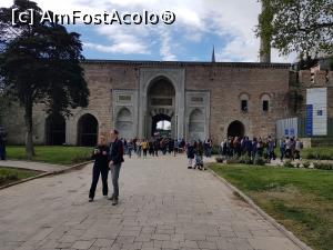 [P07] Aici se trece de a doua poartă a palatului » foto by sebigeanina
 - 
<span class="allrVoted glyphicon glyphicon-heart hidden" id="av1072317"></span>
<a class="m-l-10 hidden" id="sv1072317" onclick="voting_Foto_DelVot(,1072317,2468)" role="button">șterge vot <span class="glyphicon glyphicon-remove"></span></a>
<a id="v91072317" class=" c-red"  onclick="voting_Foto_SetVot(1072317)" role="button"><span class="glyphicon glyphicon-heart-empty"></span> <b>LIKE</b> = Votează poza</a> <img class="hidden"  id="f1072317W9" src="/imagini/loader.gif" border="0" /><span class="AjErrMes hidden" id="e1072317ErM"></span>