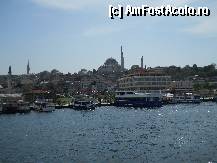 [P18] Moscheea si Turnul Beyazit - vedere de pe Cornul de Aur » foto by tabache
 - 
<span class="allrVoted glyphicon glyphicon-heart hidden" id="av317775"></span>
<a class="m-l-10 hidden" id="sv317775" onclick="voting_Foto_DelVot(,317775,2468)" role="button">șterge vot <span class="glyphicon glyphicon-remove"></span></a>
<a id="v9317775" class=" c-red"  onclick="voting_Foto_SetVot(317775)" role="button"><span class="glyphicon glyphicon-heart-empty"></span> <b>LIKE</b> = Votează poza</a> <img class="hidden"  id="f317775W9" src="/imagini/loader.gif" border="0" /><span class="AjErrMes hidden" id="e317775ErM"></span>