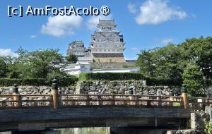 [P02] Podul de lemn gri Sakuramon marcheaza intrarea pe vastul teren al castelului Himeji. Acesta avea 3 santuri, din care au ramas doar 2, cel de-al treilea, cel exterior, fiind ingropat. » foto by geani anto
 - 
<span class="allrVoted glyphicon glyphicon-heart hidden" id="av1451746"></span>
<a class="m-l-10 hidden" id="sv1451746" onclick="voting_Foto_DelVot(,1451746,2490)" role="button">șterge vot <span class="glyphicon glyphicon-remove"></span></a>
<a id="v91451746" class=" c-red"  onclick="voting_Foto_SetVot(1451746)" role="button"><span class="glyphicon glyphicon-heart-empty"></span> <b>LIKE</b> = Votează poza</a> <img class="hidden"  id="f1451746W9" src="/imagini/loader.gif" border="0" /><span class="AjErrMes hidden" id="e1451746ErM"></span>