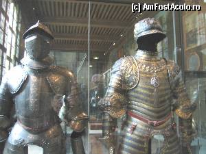 [P19] Vitrine cu armuri medievale » foto by Michi
 - 
<span class="allrVoted glyphicon glyphicon-heart hidden" id="av394373"></span>
<a class="m-l-10 hidden" id="sv394373" onclick="voting_Foto_DelVot(,394373,2491)" role="button">șterge vot <span class="glyphicon glyphicon-remove"></span></a>
<a id="v9394373" class=" c-red"  onclick="voting_Foto_SetVot(394373)" role="button"><span class="glyphicon glyphicon-heart-empty"></span> <b>LIKE</b> = Votează poza</a> <img class="hidden"  id="f394373W9" src="/imagini/loader.gif" border="0" /><span class="AjErrMes hidden" id="e394373ErM"></span>