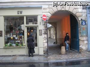 [P01] Strada Saint Paul din cartierul Marais.  » foto by Michi
 - 
<span class="allrVoted glyphicon glyphicon-heart hidden" id="av512296"></span>
<a class="m-l-10 hidden" id="sv512296" onclick="voting_Foto_DelVot(,512296,2491)" role="button">șterge vot <span class="glyphicon glyphicon-remove"></span></a>
<a id="v9512296" class=" c-red"  onclick="voting_Foto_SetVot(512296)" role="button"><span class="glyphicon glyphicon-heart-empty"></span> <b>LIKE</b> = Votează poza</a> <img class="hidden"  id="f512296W9" src="/imagini/loader.gif" border="0" /><span class="AjErrMes hidden" id="e512296ErM"></span>