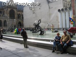 [P02] În apropierea Centrului Cultural Pompidou » foto by Michi
 - 
<span class="allrVoted glyphicon glyphicon-heart hidden" id="av1146746"></span>
<a class="m-l-10 hidden" id="sv1146746" onclick="voting_Foto_DelVot(,1146746,2491)" role="button">șterge vot <span class="glyphicon glyphicon-remove"></span></a>
<a id="v91146746" class=" c-red"  onclick="voting_Foto_SetVot(1146746)" role="button"><span class="glyphicon glyphicon-heart-empty"></span> <b>LIKE</b> = Votează poza</a> <img class="hidden"  id="f1146746W9" src="/imagini/loader.gif" border="0" /><span class="AjErrMes hidden" id="e1146746ErM"></span>