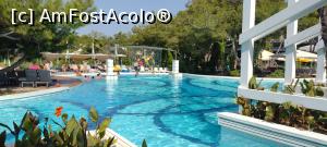 [P18] Piscina exterioara principala » foto by bullet123
 - 
<span class="allrVoted glyphicon glyphicon-heart hidden" id="av1388983"></span>
<a class="m-l-10 hidden" id="sv1388983" onclick="voting_Foto_DelVot(,1388983,2494)" role="button">șterge vot <span class="glyphicon glyphicon-remove"></span></a>
<a id="v91388983" class=" c-red"  onclick="voting_Foto_SetVot(1388983)" role="button"><span class="glyphicon glyphicon-heart-empty"></span> <b>LIKE</b> = Votează poza</a> <img class="hidden"  id="f1388983W9" src="/imagini/loader.gif" border="0" /><span class="AjErrMes hidden" id="e1388983ErM"></span>