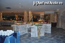 [P29] Hotel Royal Park - prin restaurant. oare așa arată o cantină? » foto by nicole33
 - 
<span class="allrVoted glyphicon glyphicon-heart hidden" id="av307079"></span>
<a class="m-l-10 hidden" id="sv307079" onclick="voting_Foto_DelVot(,307079,2498)" role="button">șterge vot <span class="glyphicon glyphicon-remove"></span></a>
<a id="v9307079" class=" c-red"  onclick="voting_Foto_SetVot(307079)" role="button"><span class="glyphicon glyphicon-heart-empty"></span> <b>LIKE</b> = Votează poza</a> <img class="hidden"  id="f307079W9" src="/imagini/loader.gif" border="0" /><span class="AjErrMes hidden" id="e307079ErM"></span>