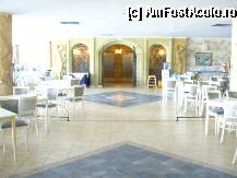 [P02] Intrare/iesire restaurant » foto by DOEL
 - 
<span class="allrVoted glyphicon glyphicon-heart hidden" id="av8461"></span>
<a class="m-l-10 hidden" id="sv8461" onclick="voting_Foto_DelVot(,8461,2498)" role="button">șterge vot <span class="glyphicon glyphicon-remove"></span></a>
<a id="v98461" class=" c-red"  onclick="voting_Foto_SetVot(8461)" role="button"><span class="glyphicon glyphicon-heart-empty"></span> <b>LIKE</b> = Votează poza</a> <img class="hidden"  id="f8461W9" src="/imagini/loader.gif" border="0" /><span class="AjErrMes hidden" id="e8461ErM"></span>