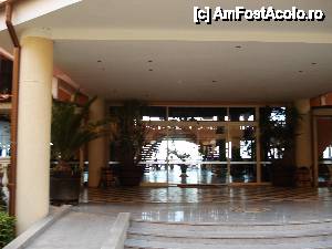 [P02] Hotel Royal Park - intrarea în hotel » foto by nicole33
 - 
<span class="allrVoted glyphicon glyphicon-heart hidden" id="av406215"></span>
<a class="m-l-10 hidden" id="sv406215" onclick="voting_Foto_DelVot(,406215,2498)" role="button">șterge vot <span class="glyphicon glyphicon-remove"></span></a>
<a id="v9406215" class=" c-red"  onclick="voting_Foto_SetVot(406215)" role="button"><span class="glyphicon glyphicon-heart-empty"></span> <b>LIKE</b> = Votează poza</a> <img class="hidden"  id="f406215W9" src="/imagini/loader.gif" border="0" /><span class="AjErrMes hidden" id="e406215ErM"></span>