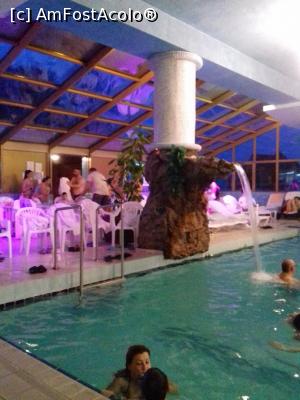 [P06] Piscina mare, cu apa dulce » foto by fan bulgaria
 - 
<span class="allrVoted glyphicon glyphicon-heart hidden" id="av937545"></span>
<a class="m-l-10 hidden" id="sv937545" onclick="voting_Foto_DelVot(,937545,2499)" role="button">șterge vot <span class="glyphicon glyphicon-remove"></span></a>
<a id="v9937545" class=" c-red"  onclick="voting_Foto_SetVot(937545)" role="button"><span class="glyphicon glyphicon-heart-empty"></span> <b>LIKE</b> = Votează poza</a> <img class="hidden"  id="f937545W9" src="/imagini/loader.gif" border="0" /><span class="AjErrMes hidden" id="e937545ErM"></span>