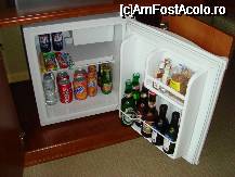 [P09] minibarul, nu mai tin minte, dar cred ca era contra cost » foto by iriss27
 - 
<span class="allrVoted glyphicon glyphicon-heart hidden" id="av51832"></span>
<a class="m-l-10 hidden" id="sv51832" onclick="voting_Foto_DelVot(,51832,2505)" role="button">șterge vot <span class="glyphicon glyphicon-remove"></span></a>
<a id="v951832" class=" c-red"  onclick="voting_Foto_SetVot(51832)" role="button"><span class="glyphicon glyphicon-heart-empty"></span> <b>LIKE</b> = Votează poza</a> <img class="hidden"  id="f51832W9" src="/imagini/loader.gif" border="0" /><span class="AjErrMes hidden" id="e51832ErM"></span>