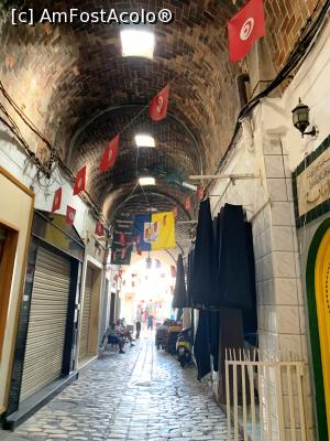 [P16] Medina Sousse-zonă comercială » foto by AZE
 - 
<span class="allrVoted glyphicon glyphicon-heart hidden" id="av1318476"></span>
<a class="m-l-10 hidden" id="sv1318476" onclick="voting_Foto_DelVot(,1318476,2508)" role="button">șterge vot <span class="glyphicon glyphicon-remove"></span></a>
<a id="v91318476" class=" c-red"  onclick="voting_Foto_SetVot(1318476)" role="button"><span class="glyphicon glyphicon-heart-empty"></span> <b>LIKE</b> = Votează poza</a> <img class="hidden"  id="f1318476W9" src="/imagini/loader.gif" border="0" /><span class="AjErrMes hidden" id="e1318476ErM"></span>