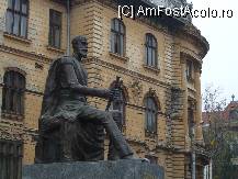 [P03] statuia lui Carol I in fata Teatrului Liric » foto by Cristian_h
 - 
<span class="allrVoted glyphicon glyphicon-heart hidden" id="av24550"></span>
<a class="m-l-10 hidden" id="sv24550" onclick="voting_Foto_DelVot(,24550,2510)" role="button">șterge vot <span class="glyphicon glyphicon-remove"></span></a>
<a id="v924550" class=" c-red"  onclick="voting_Foto_SetVot(24550)" role="button"><span class="glyphicon glyphicon-heart-empty"></span> <b>LIKE</b> = Votează poza</a> <img class="hidden"  id="f24550W9" src="/imagini/loader.gif" border="0" /><span class="AjErrMes hidden" id="e24550ErM"></span>