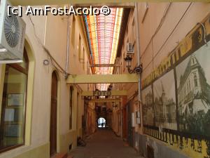 [P08] Pasajul Lipscani... vitralii colorate deasupra capului.  » foto by mireille
 - 
<span class="allrVoted glyphicon glyphicon-heart hidden" id="av871549"></span>
<a class="m-l-10 hidden" id="sv871549" onclick="voting_Foto_DelVot(,871549,2510)" role="button">șterge vot <span class="glyphicon glyphicon-remove"></span></a>
<a id="v9871549" class=" c-red"  onclick="voting_Foto_SetVot(871549)" role="button"><span class="glyphicon glyphicon-heart-empty"></span> <b>LIKE</b> = Votează poza</a> <img class="hidden"  id="f871549W9" src="/imagini/loader.gif" border="0" /><span class="AjErrMes hidden" id="e871549ErM"></span>