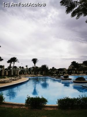 [P57] Piscina hotelului » foto by cata2106
 - 
<span class="allrVoted glyphicon glyphicon-heart hidden" id="av1213552"></span>
<a class="m-l-10 hidden" id="sv1213552" onclick="voting_Foto_DelVot(,1213552,2513)" role="button">șterge vot <span class="glyphicon glyphicon-remove"></span></a>
<a id="v91213552" class=" c-red"  onclick="voting_Foto_SetVot(1213552)" role="button"><span class="glyphicon glyphicon-heart-empty"></span> <b>LIKE</b> = Votează poza</a> <img class="hidden"  id="f1213552W9" src="/imagini/loader.gif" border="0" /><span class="AjErrMes hidden" id="e1213552ErM"></span>