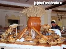 [P47] In restaurant... » foto by llia
 - 
<span class="allrVoted glyphicon glyphicon-heart hidden" id="av134045"></span>
<a class="m-l-10 hidden" id="sv134045" onclick="voting_Foto_DelVot(,134045,2513)" role="button">șterge vot <span class="glyphicon glyphicon-remove"></span></a>
<a id="v9134045" class=" c-red"  onclick="voting_Foto_SetVot(134045)" role="button"><span class="glyphicon glyphicon-heart-empty"></span> <b>LIKE</b> = Votează poza</a> <img class="hidden"  id="f134045W9" src="/imagini/loader.gif" border="0" /><span class="AjErrMes hidden" id="e134045ErM"></span>