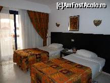 [P01] Camera de hotel curata, OK din toate punctele de vedere mai putin tantarii. » foto by Lumi
 - 
<span class="allrVoted glyphicon glyphicon-heart hidden" id="av162494"></span>
<a class="m-l-10 hidden" id="sv162494" onclick="voting_Foto_DelVot(,162494,2515)" role="button">șterge vot <span class="glyphicon glyphicon-remove"></span></a>
<a id="v9162494" class=" c-red"  onclick="voting_Foto_SetVot(162494)" role="button"><span class="glyphicon glyphicon-heart-empty"></span> <b>LIKE</b> = Votează poza</a> <img class="hidden"  id="f162494W9" src="/imagini/loader.gif" border="0" /><span class="AjErrMes hidden" id="e162494ErM"></span>