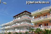 [P07] Cam asa arata hotelurile/pensiunile prin statiune » foto by simona
 - 
<span class="allrVoted glyphicon glyphicon-heart hidden" id="av79968"></span>
<a class="m-l-10 hidden" id="sv79968" onclick="voting_Foto_DelVot(,79968,2525)" role="button">șterge vot <span class="glyphicon glyphicon-remove"></span></a>
<a id="v979968" class=" c-red"  onclick="voting_Foto_SetVot(79968)" role="button"><span class="glyphicon glyphicon-heart-empty"></span> <b>LIKE</b> = Votează poza</a> <img class="hidden"  id="f79968W9" src="/imagini/loader.gif" border="0" /><span class="AjErrMes hidden" id="e79968ErM"></span>
