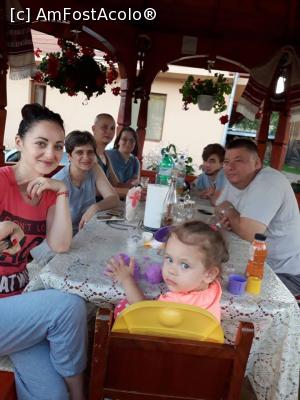 [P21] Noi, in cea mai reusita vacanta » foto by aris_crina
 - 
<span class="allrVoted glyphicon glyphicon-heart hidden" id="av910294"></span>
<a class="m-l-10 hidden" id="sv910294" onclick="voting_Foto_DelVot(,910294,2537)" role="button">șterge vot <span class="glyphicon glyphicon-remove"></span></a>
<a id="v9910294" class=" c-red"  onclick="voting_Foto_SetVot(910294)" role="button"><span class="glyphicon glyphicon-heart-empty"></span> <b>LIKE</b> = Votează poza</a> <img class="hidden"  id="f910294W9" src="/imagini/loader.gif" border="0" /><span class="AjErrMes hidden" id="e910294ErM"></span>