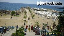 [P04] Scarile care duc spre plaja.In dreapta sunt umbrelutele si sezlongurile amplasate chiar pe plaja privata a resortului Grand Hotel Varna,iar in cortul mare alb este restaurantul'South Beach' unde recomand sa mancati » foto by sheikha
 - 
<span class="allrVoted glyphicon glyphicon-heart hidden" id="av242808"></span>
<a class="m-l-10 hidden" id="sv242808" onclick="voting_Foto_DelVot(,242808,2552)" role="button">șterge vot <span class="glyphicon glyphicon-remove"></span></a>
<a id="v9242808" class=" c-red"  onclick="voting_Foto_SetVot(242808)" role="button"><span class="glyphicon glyphicon-heart-empty"></span> <b>LIKE</b> = Votează poza</a> <img class="hidden"  id="f242808W9" src="/imagini/loader.gif" border="0" /><span class="AjErrMes hidden" id="e242808ErM"></span>