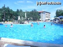 [P01] piscina hotelului » foto by katalynna
 - 
<span class="allrVoted glyphicon glyphicon-heart hidden" id="av216005"></span>
<a class="m-l-10 hidden" id="sv216005" onclick="voting_Foto_DelVot(,216005,2552)" role="button">șterge vot <span class="glyphicon glyphicon-remove"></span></a>
<a id="v9216005" class=" c-red"  onclick="voting_Foto_SetVot(216005)" role="button"><span class="glyphicon glyphicon-heart-empty"></span> <b>LIKE</b> = Votează poza</a> <img class="hidden"  id="f216005W9" src="/imagini/loader.gif" border="0" /><span class="AjErrMes hidden" id="e216005ErM"></span>