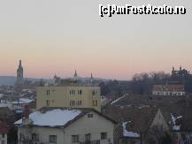 [P05] Priveliștea de la geam, etajul 3, cameră situată „pe spate”, către centrul istoric » foto by abancor
 - 
<span class="allrVoted glyphicon glyphicon-heart hidden" id="av419179"></span>
<a class="m-l-10 hidden" id="sv419179" onclick="voting_Foto_DelVot(,419179,2560)" role="button">șterge vot <span class="glyphicon glyphicon-remove"></span></a>
<a id="v9419179" class=" c-red"  onclick="voting_Foto_SetVot(419179)" role="button"><span class="glyphicon glyphicon-heart-empty"></span> <b>LIKE</b> = Votează poza</a> <img class="hidden"  id="f419179W9" src="/imagini/loader.gif" border="0" /><span class="AjErrMes hidden" id="e419179ErM"></span>