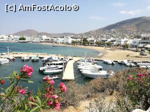 [P59] Portul și plaja din sud văzute de pe drumul ce urcă spre moara-cafenea » foto by crismis
 - 
<span class="allrVoted glyphicon glyphicon-heart hidden" id="av1024164"></span>
<a class="m-l-10 hidden" id="sv1024164" onclick="voting_Foto_DelVot(,1024164,2566)" role="button">șterge vot <span class="glyphicon glyphicon-remove"></span></a>
<a id="v91024164" class=" c-red"  onclick="voting_Foto_SetVot(1024164)" role="button"><span class="glyphicon glyphicon-heart-empty"></span> <b>LIKE</b> = Votează poza</a> <img class="hidden"  id="f1024164W9" src="/imagini/loader.gif" border="0" /><span class="AjErrMes hidden" id="e1024164ErM"></span>