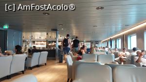 [P02] Odihnă după o noapte nedormită pe un fotoliu comod de pe feribot » foto by Carmen Ion
 - 
<span class="allrVoted glyphicon glyphicon-heart hidden" id="av1421385"></span>
<a class="m-l-10 hidden" id="sv1421385" onclick="voting_Foto_DelVot(,1421385,2566)" role="button">șterge vot <span class="glyphicon glyphicon-remove"></span></a>
<a id="v91421385" class=" c-red"  onclick="voting_Foto_SetVot(1421385)" role="button"><span class="glyphicon glyphicon-heart-empty"></span> <b>LIKE</b> = Votează poza</a> <img class="hidden"  id="f1421385W9" src="/imagini/loader.gif" border="0" /><span class="AjErrMes hidden" id="e1421385ErM"></span>