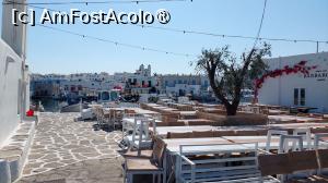 [P59] Terasa din fața Capelei Agios Nikolaos își așteaptă clienții » foto by Carmen Ion
 - 
<span class="allrVoted glyphicon glyphicon-heart hidden" id="av1421939"></span>
<a class="m-l-10 hidden" id="sv1421939" onclick="voting_Foto_DelVot(,1421939,2566)" role="button">șterge vot <span class="glyphicon glyphicon-remove"></span></a>
<a id="v91421939" class=" c-red"  onclick="voting_Foto_SetVot(1421939)" role="button"><span class="glyphicon glyphicon-heart-empty"></span> <b>LIKE</b> = Votează poza</a> <img class="hidden"  id="f1421939W9" src="/imagini/loader.gif" border="0" /><span class="AjErrMes hidden" id="e1421939ErM"></span>