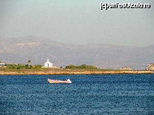 [P55] Peisaj pe coasta de est a insulei » foto by zuftim
 - 
<span class="allrVoted glyphicon glyphicon-heart hidden" id="av577807"></span>
<a class="m-l-10 hidden" id="sv577807" onclick="voting_Foto_DelVot(,577807,2566)" role="button">șterge vot <span class="glyphicon glyphicon-remove"></span></a>
<a id="v9577807" class=" c-red"  onclick="voting_Foto_SetVot(577807)" role="button"><span class="glyphicon glyphicon-heart-empty"></span> <b>LIKE</b> = Votează poza</a> <img class="hidden"  id="f577807W9" src="/imagini/loader.gif" border="0" /><span class="AjErrMes hidden" id="e577807ErM"></span>