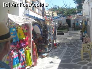 [P06] O strada comerciala din Parikia, nu departe de port, ce duce spre Cetatea venetiana » foto by dorgo
 - 
<span class="allrVoted glyphicon glyphicon-heart hidden" id="av765224"></span>
<a class="m-l-10 hidden" id="sv765224" onclick="voting_Foto_DelVot(,765224,2566)" role="button">șterge vot <span class="glyphicon glyphicon-remove"></span></a>
<a id="v9765224" class=" c-red"  onclick="voting_Foto_SetVot(765224)" role="button"><span class="glyphicon glyphicon-heart-empty"></span> <b>LIKE</b> = Votează poza</a> <img class="hidden"  id="f765224W9" src="/imagini/loader.gif" border="0" /><span class="AjErrMes hidden" id="e765224ErM"></span>